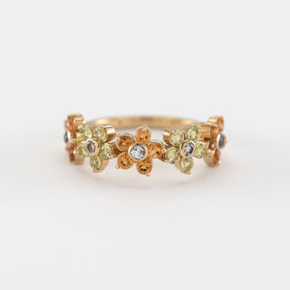 Cassia Peridot gold ring front view