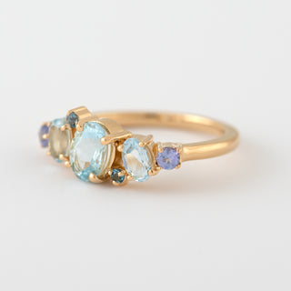 Aquamarine cluster gold ring Londyn right view