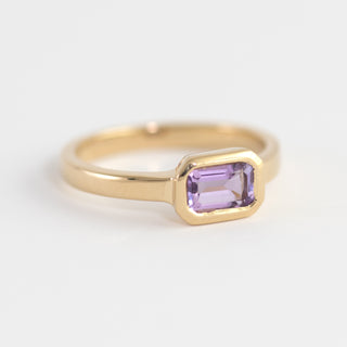 Isabel Amethyst gold ring top view