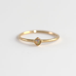 Opal on Gold ring Ali